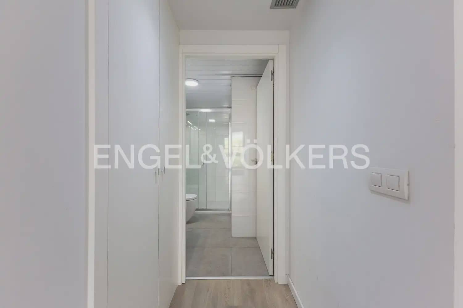 1 soverom Leilighet til salgs i Valencia by med svømmebasseng garasje - € 350 000 (Ref: 10060963)