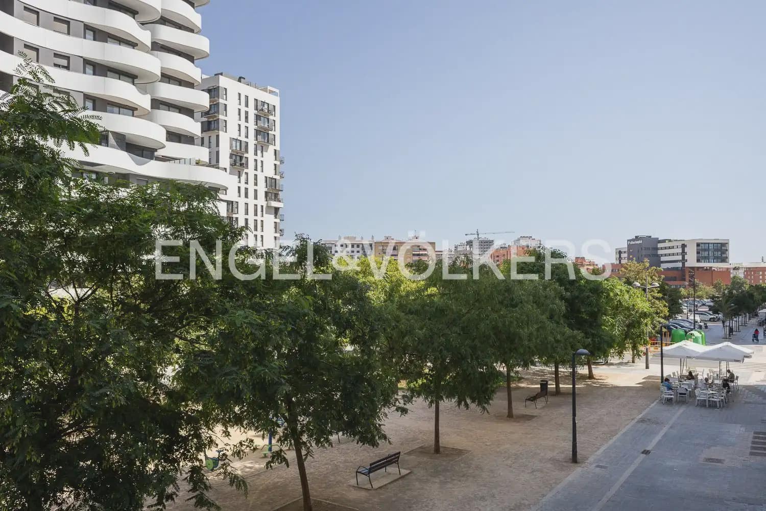 1 soverom Leilighet til salgs i Valencia by med svømmebasseng garasje - € 350 000 (Ref: 10060963)