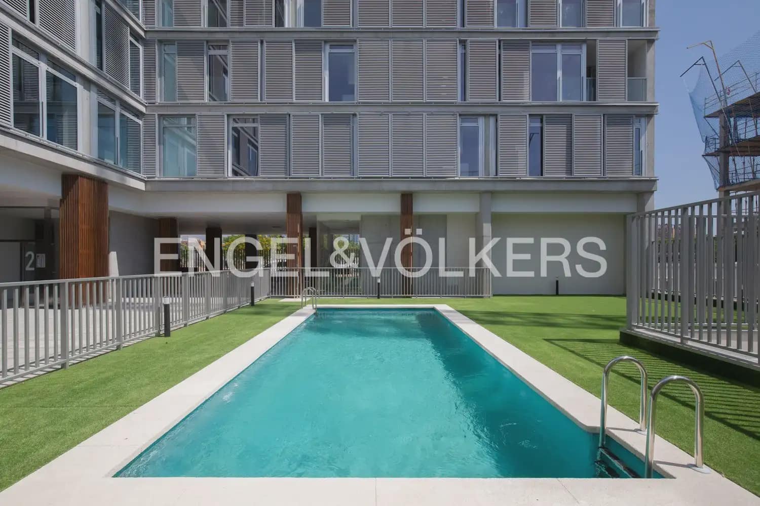 1 soverom Leilighet til salgs i Valencia by med svømmebasseng garasje - € 350 000 (Ref: 10060963)
