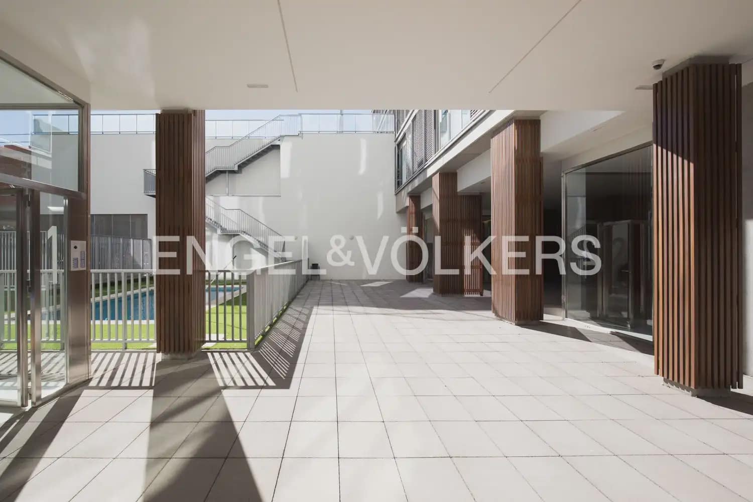 1 soverom Leilighet til salgs i Valencia by med svømmebasseng garasje - € 350 000 (Ref: 10060963)