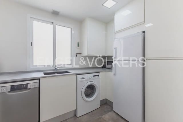2 bedroom Flat for rent in Mont-Olivet, Valencia city - € 1,500 (Ref: 10060964)