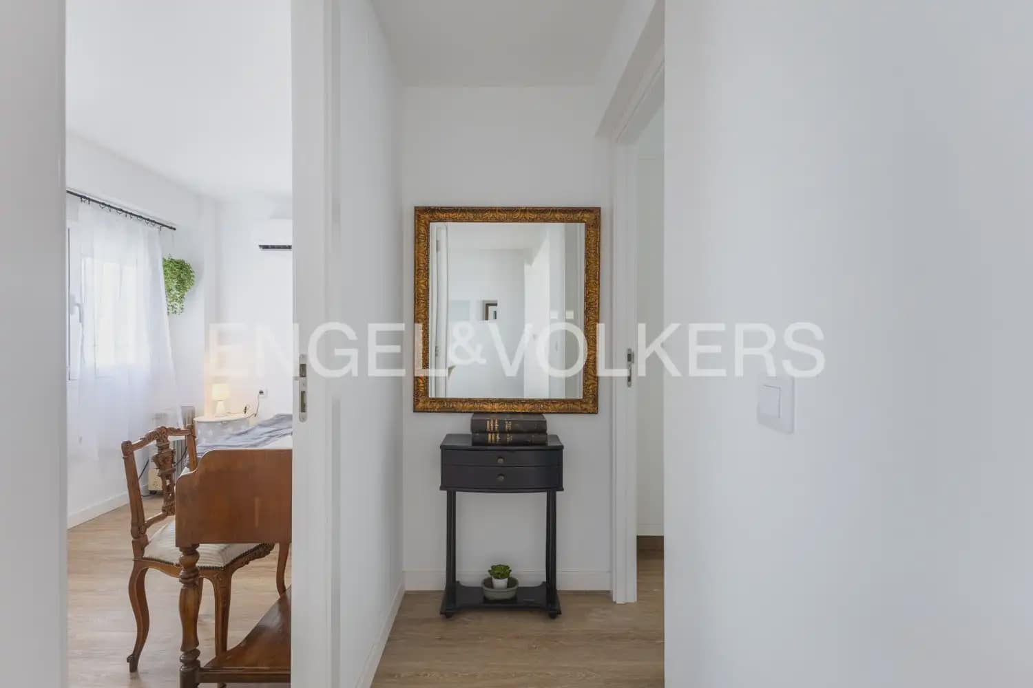 2 sypialnia Mieszkanie do wynajęcia w Miasto Walencja - 1 500 € (Ref: 10060964)