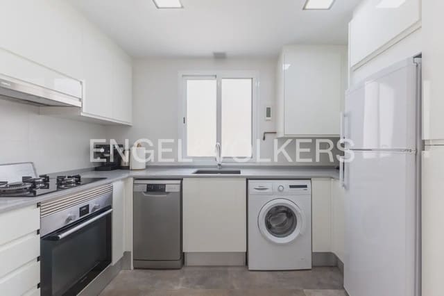 2 bedroom Flat for rent in Mont-Olivet, Valencia city - € 1,500 (Ref: 10060964)