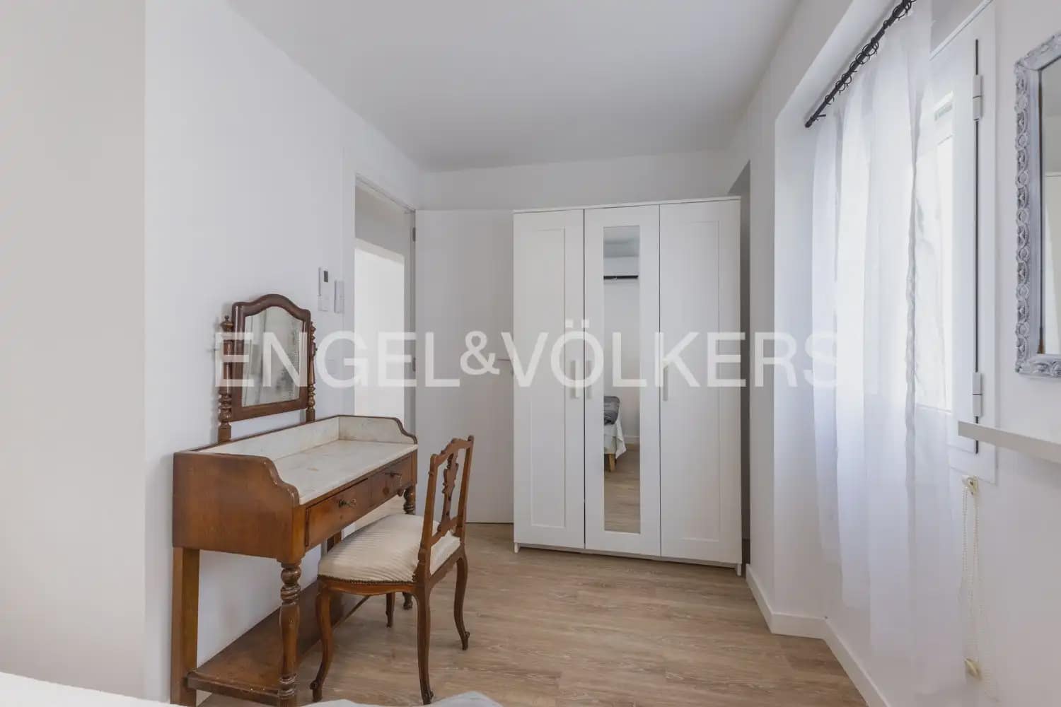 2 sypialnia Mieszkanie do wynajęcia w Miasto Walencja - 1 500 € (Ref: 10060964)