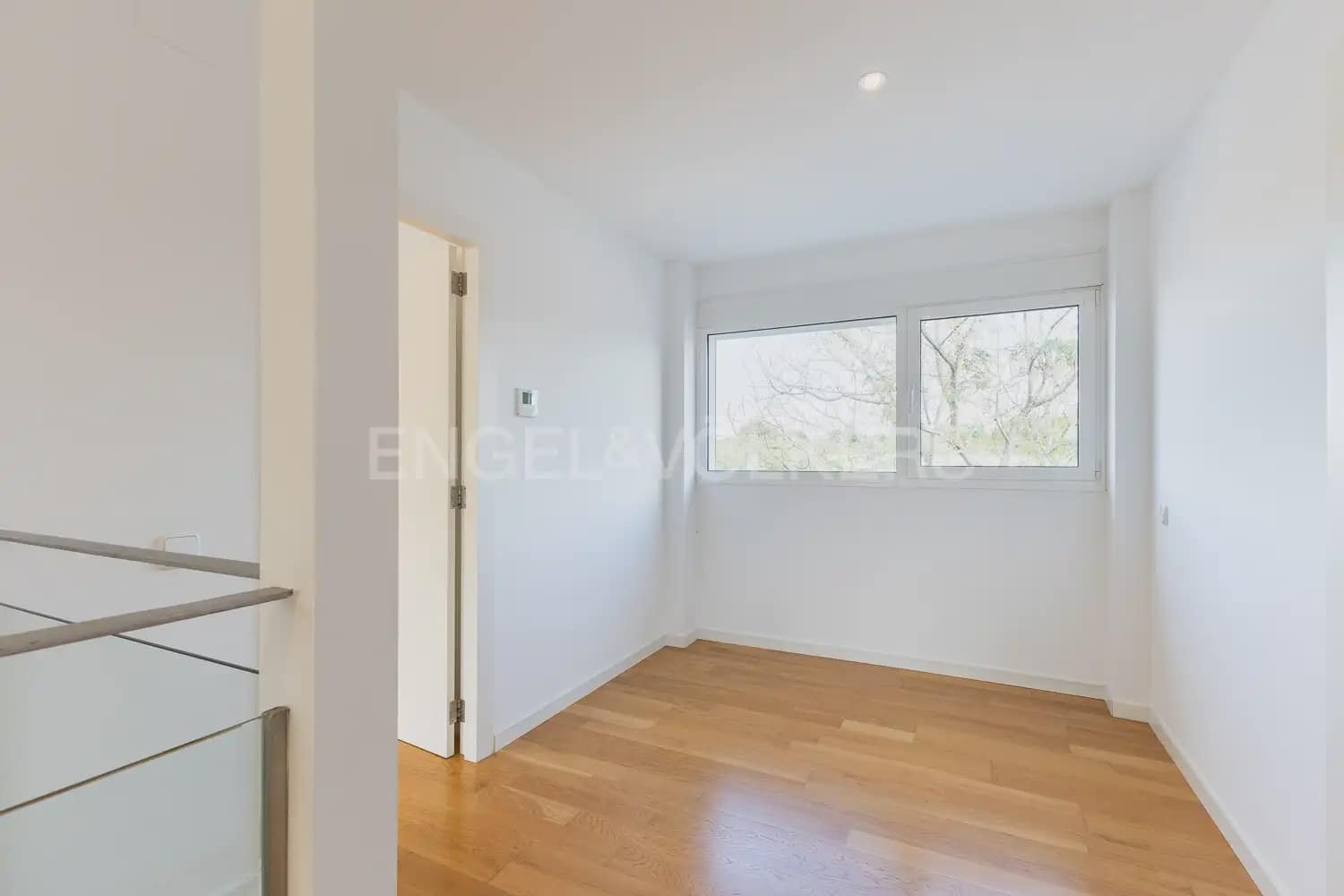 Chalet de 5 habitaciones en Bétera en alquiler con piscina garaje - 6.500 € (Ref: 10060965)