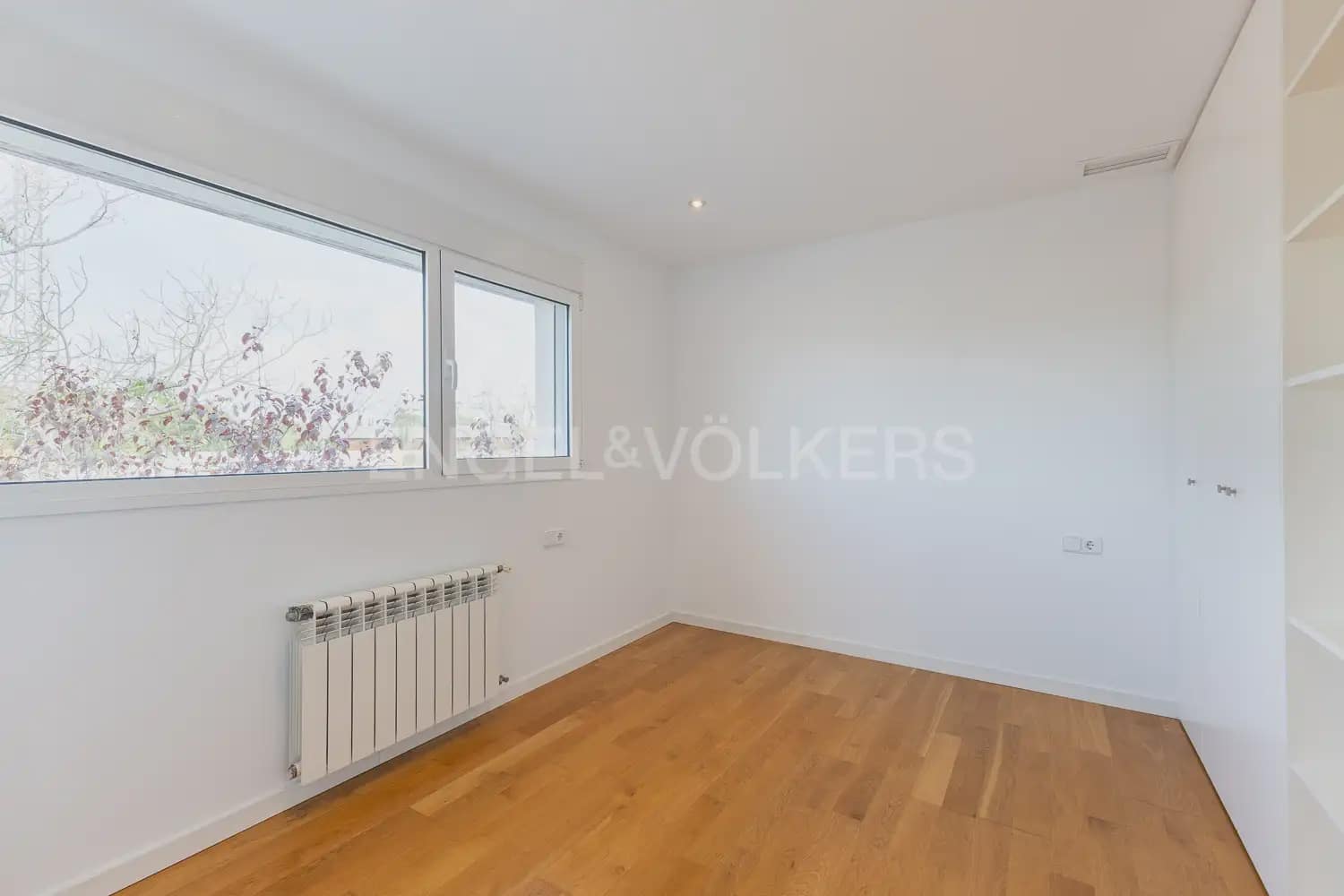 Chalet de 5 habitaciones en Bétera en alquiler con piscina garaje - 6.500 € (Ref: 10060965)