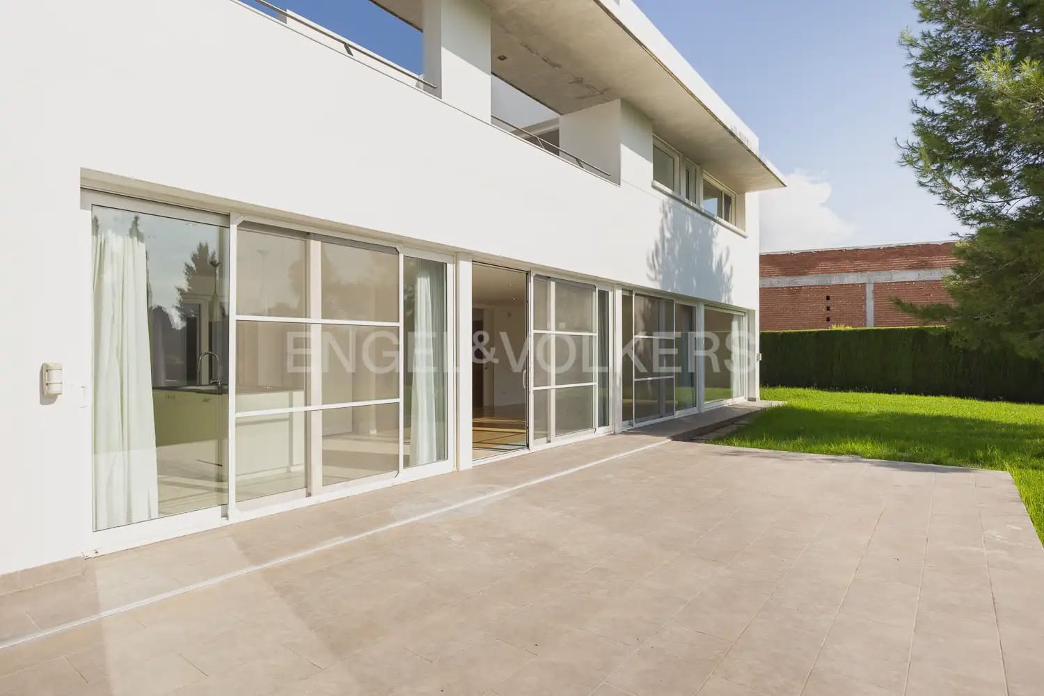 Chalet de 5 habitaciones en Bétera en alquiler con piscina garaje - 6.500 € (Ref: 10060965)