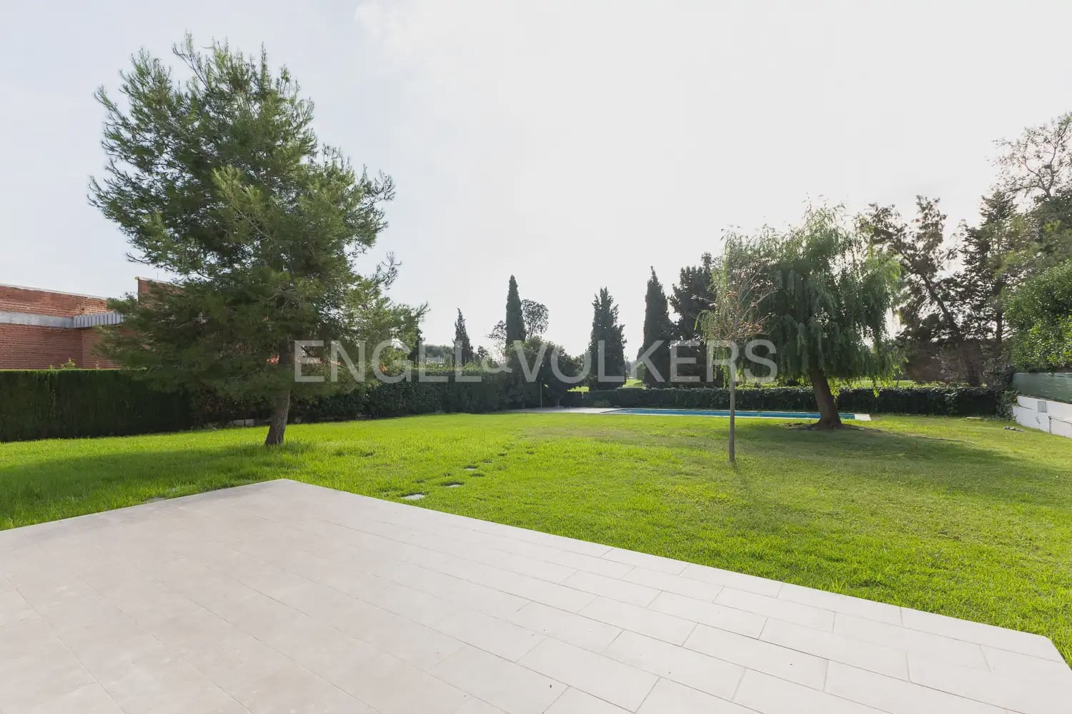 Chalet de 5 habitaciones en Bétera en alquiler con piscina garaje - 6.500 € (Ref: 10060965)