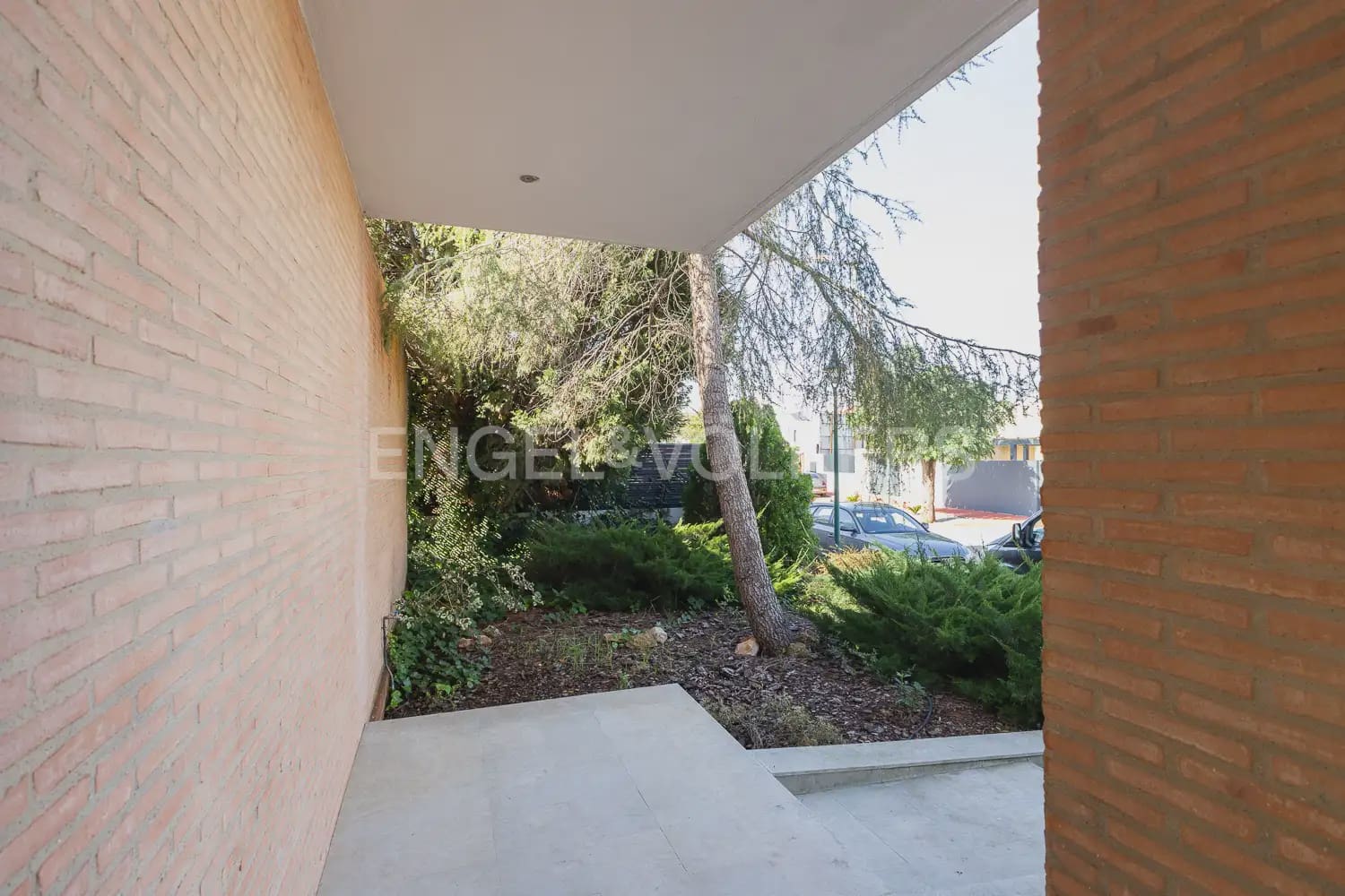 Chalet de 5 habitaciones en Bétera en alquiler con piscina garaje - 6.500 € (Ref: 10060965)