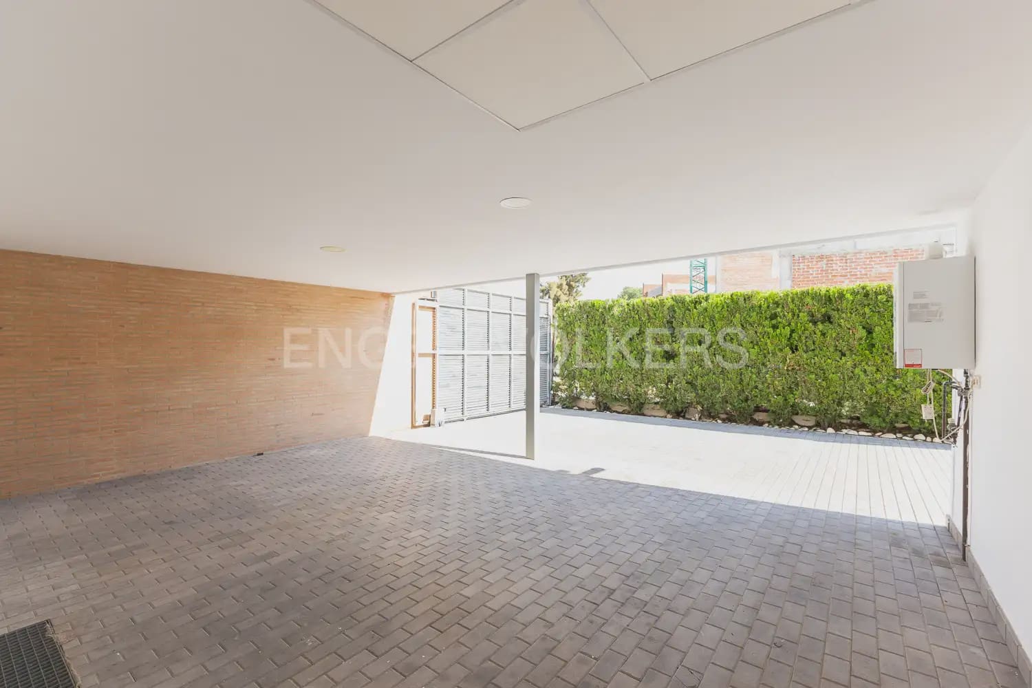 Chalet de 5 habitaciones en Bétera en alquiler con piscina garaje - 6.500 € (Ref: 10060965)