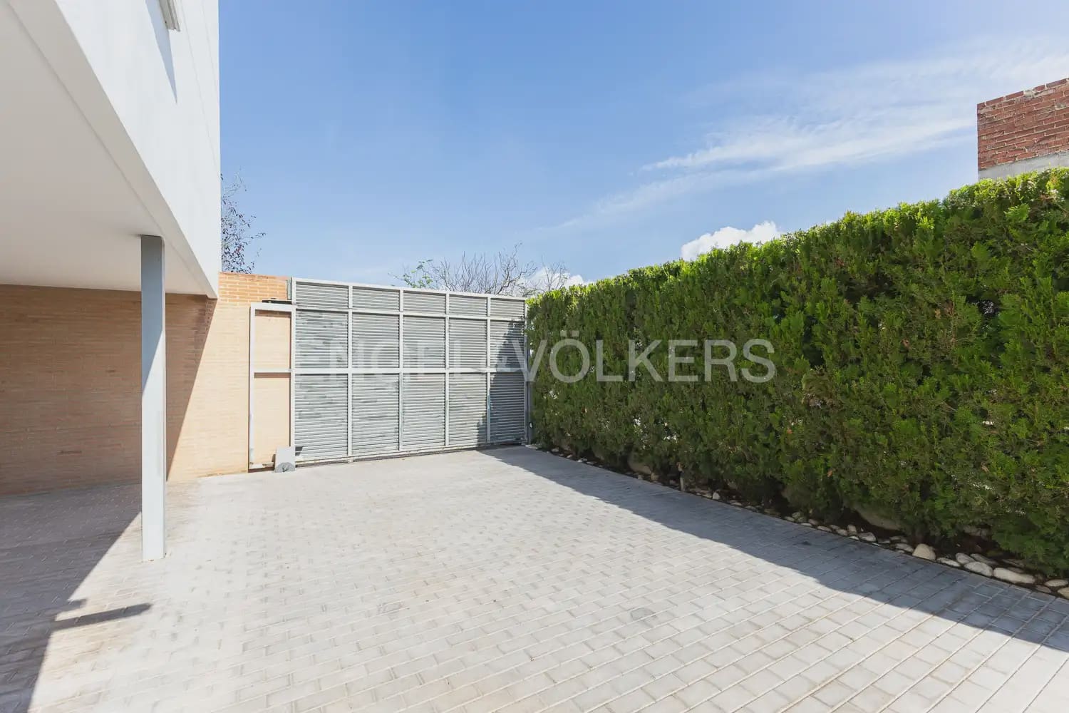 Chalet de 5 habitaciones en Bétera en alquiler con piscina garaje - 6.500 € (Ref: 10060965)