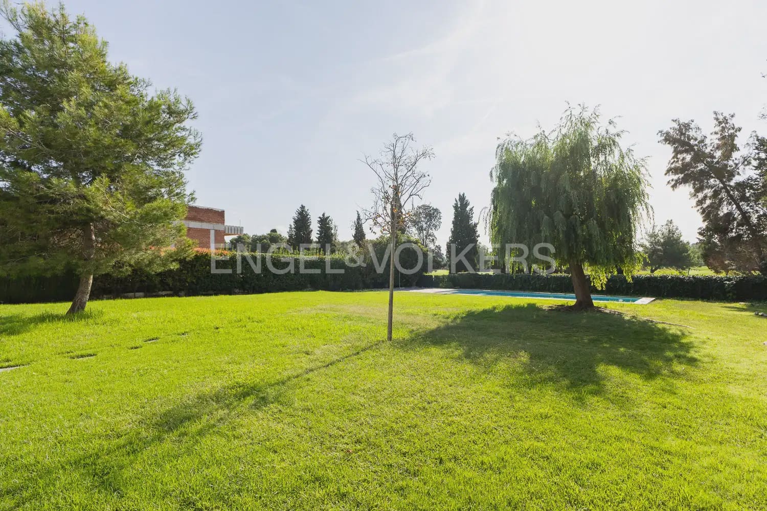 Chalet de 5 habitaciones en Bétera en alquiler con piscina garaje - 6.500 € (Ref: 10060965)