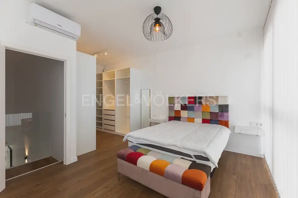 5 quarto Moradia para arrendar em Godella com piscina garagem - 3 500 € (Ref: 10060966)