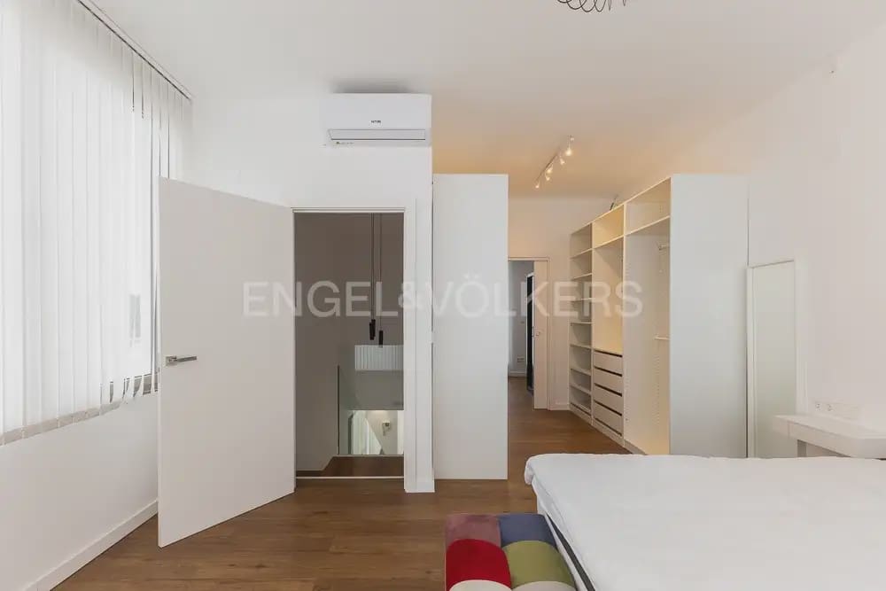 5 quarto Moradia para arrendar em Godella com piscina garagem - 3 500 € (Ref: 10060966)