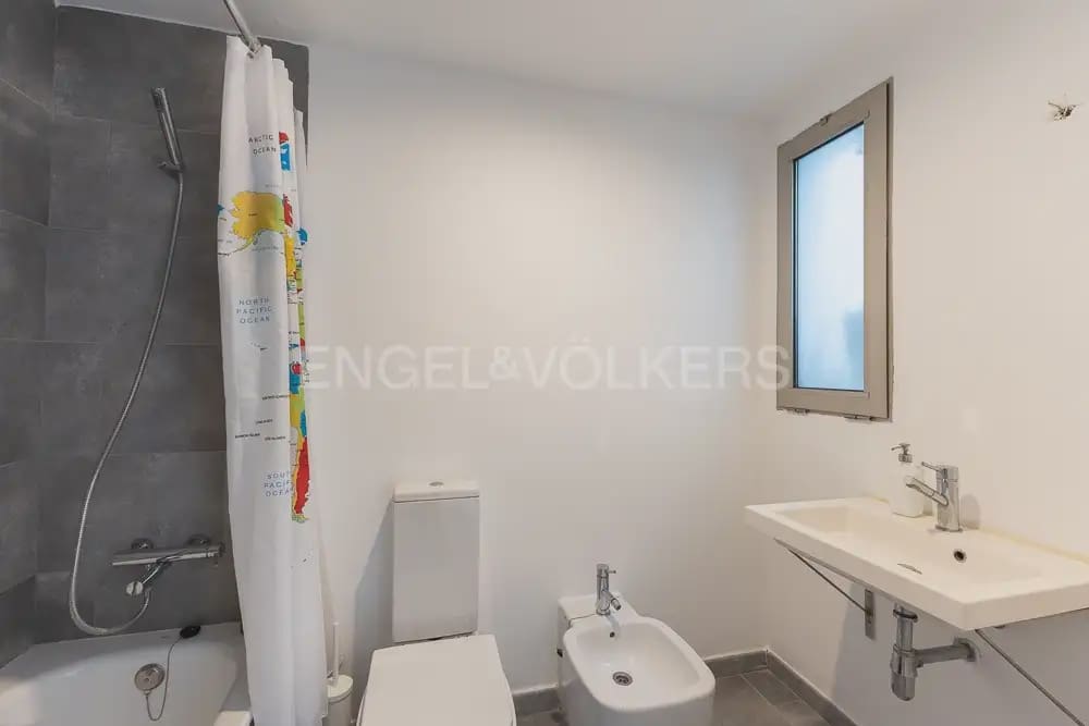 5 quarto Moradia para arrendar em Godella com piscina garagem - 3 500 € (Ref: 10060966)