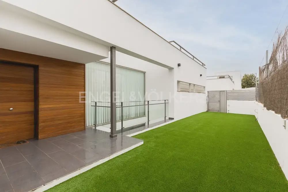 5 quarto Moradia para arrendar em Godella com piscina garagem - 3 500 € (Ref: 10060966)