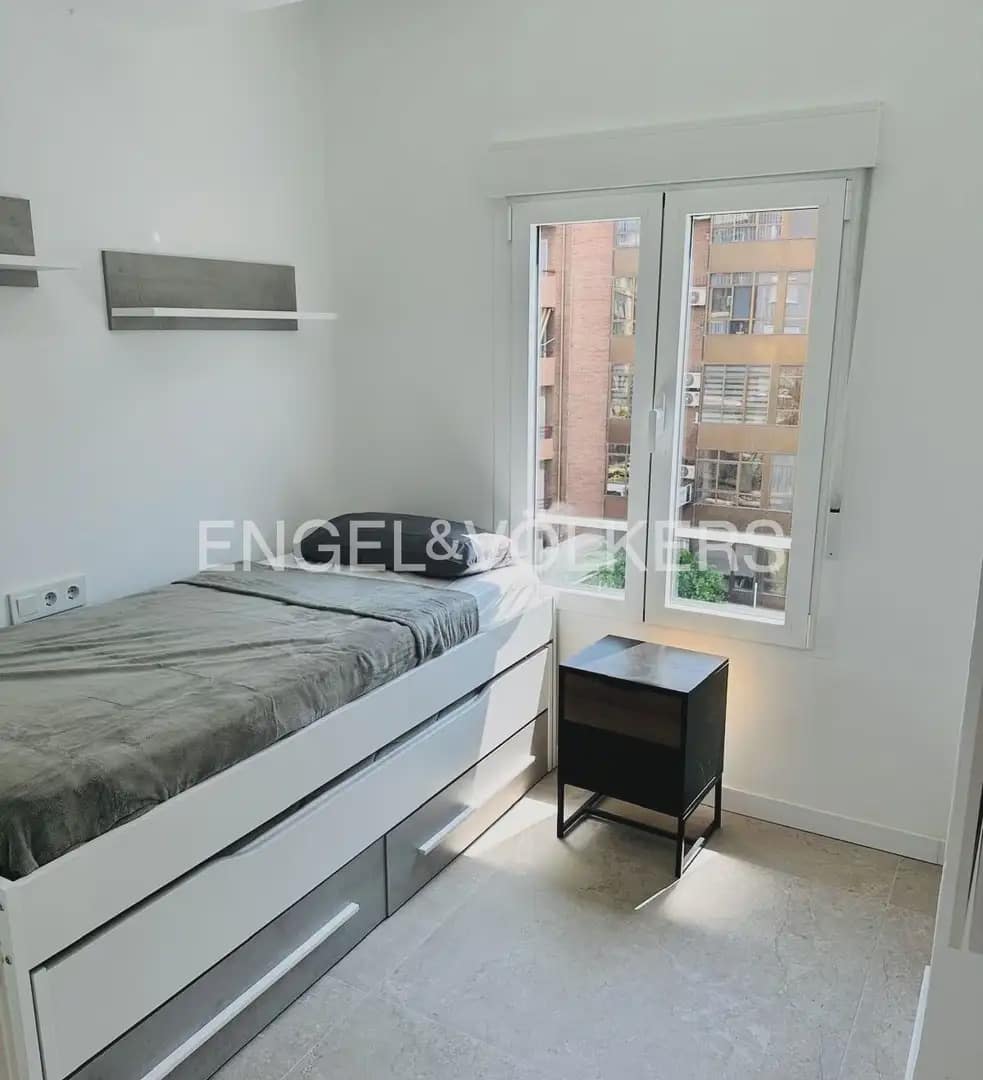 3 sypialnia Mieszkanie do wynajęcia w Miasto Walencja - 1 900 € (Ref: 10062705)