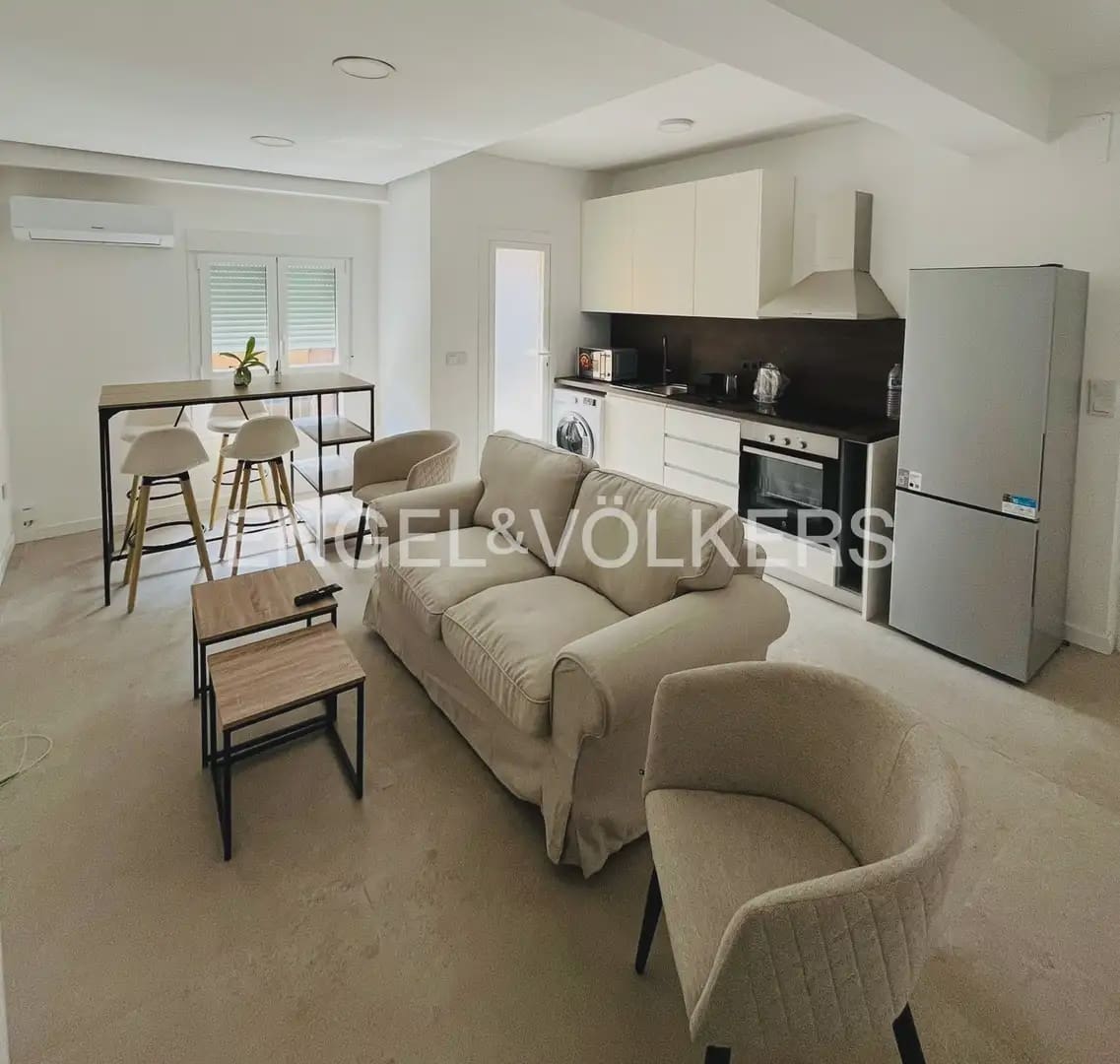 3 sypialnia Mieszkanie do wynajęcia w Miasto Walencja - 1 900 € (Ref: 10062705)