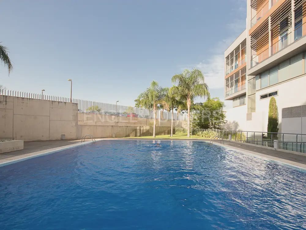 1 Zimmer Loft zu vermieten in Valencia Stadt mit Pool Garage - 1.400 € (Ref: 10062707)