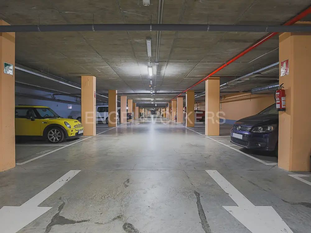 1 Zimmer Loft zu vermieten in Valencia Stadt mit Pool Garage - 1.400 € (Ref: 10062707)