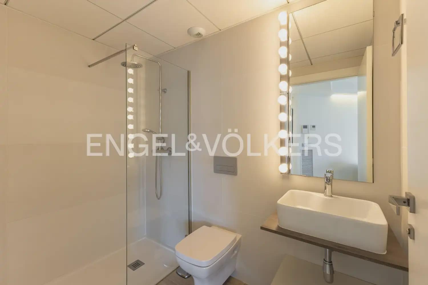 Wohnung zu vermieten in Valencia Stadt - 1.400 € (Ref: 10062833)
