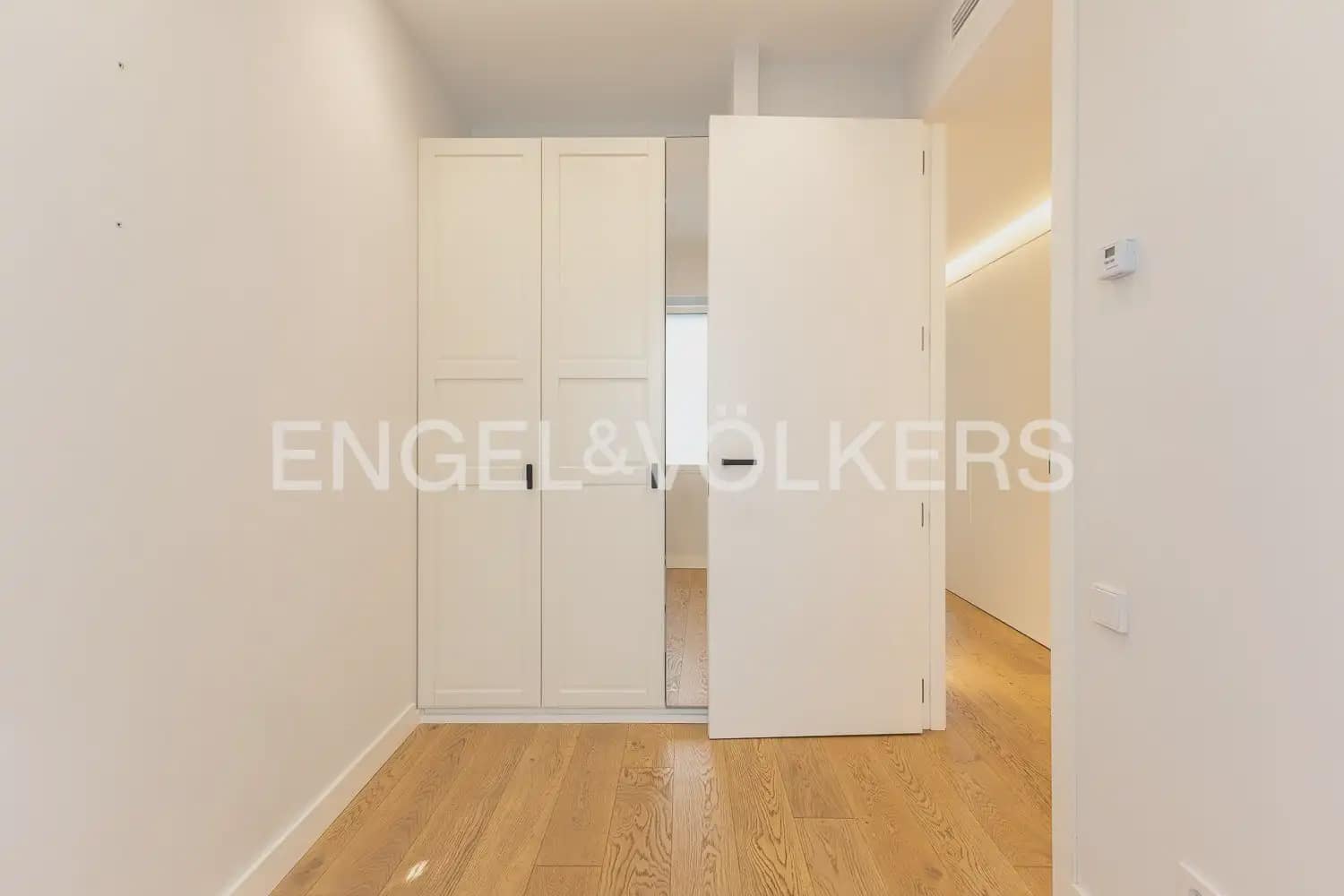 3 quarto Penthouse para arrendar em Valencia cidade - 3 200 € (Ref: 10062834)