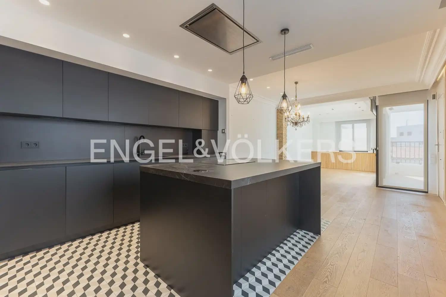 3 quarto Penthouse para arrendar em Valencia cidade - 3 200 € (Ref: 10062834)