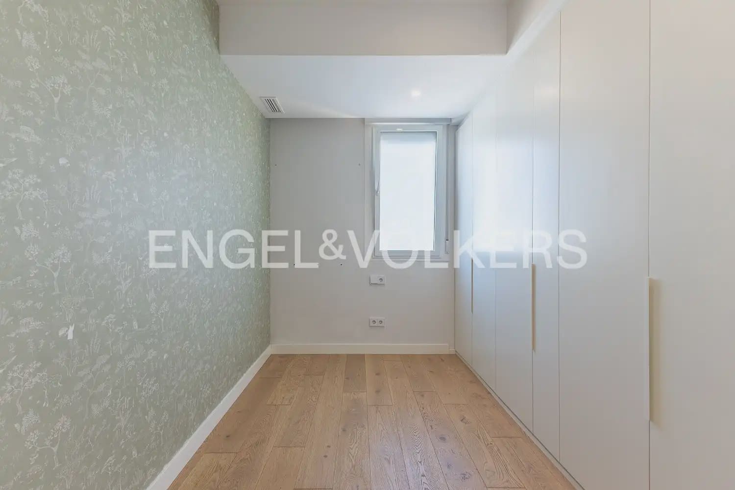 3 quarto Penthouse para arrendar em Valencia cidade - 3 200 € (Ref: 10062834)