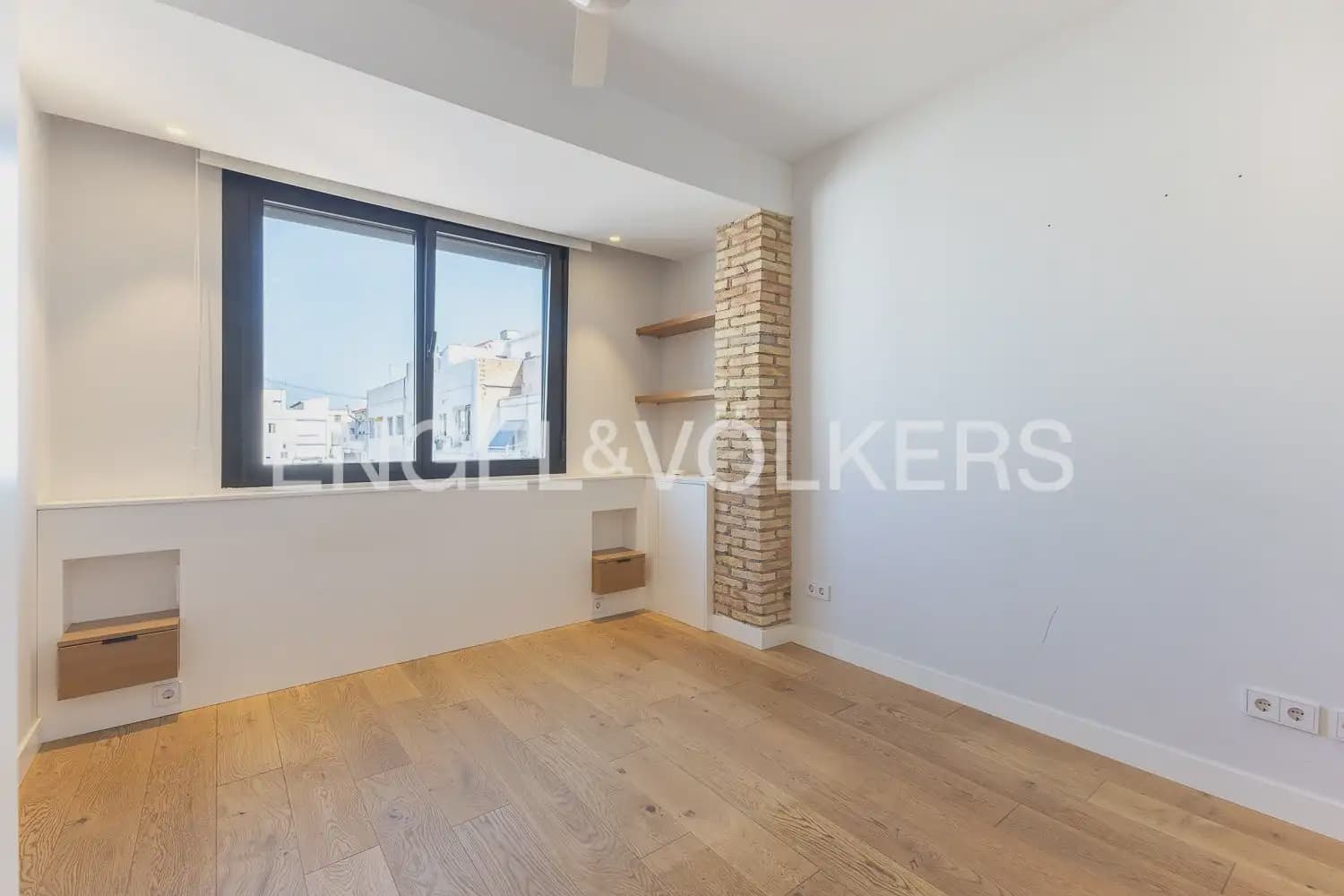 3 quarto Penthouse para arrendar em Valencia cidade - 3 200 € (Ref: 10062834)