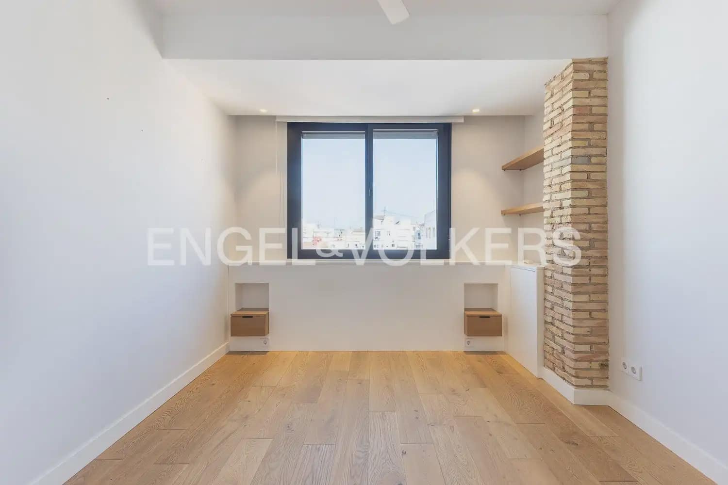 3 quarto Penthouse para arrendar em Valencia cidade - 3 200 € (Ref: 10062834)