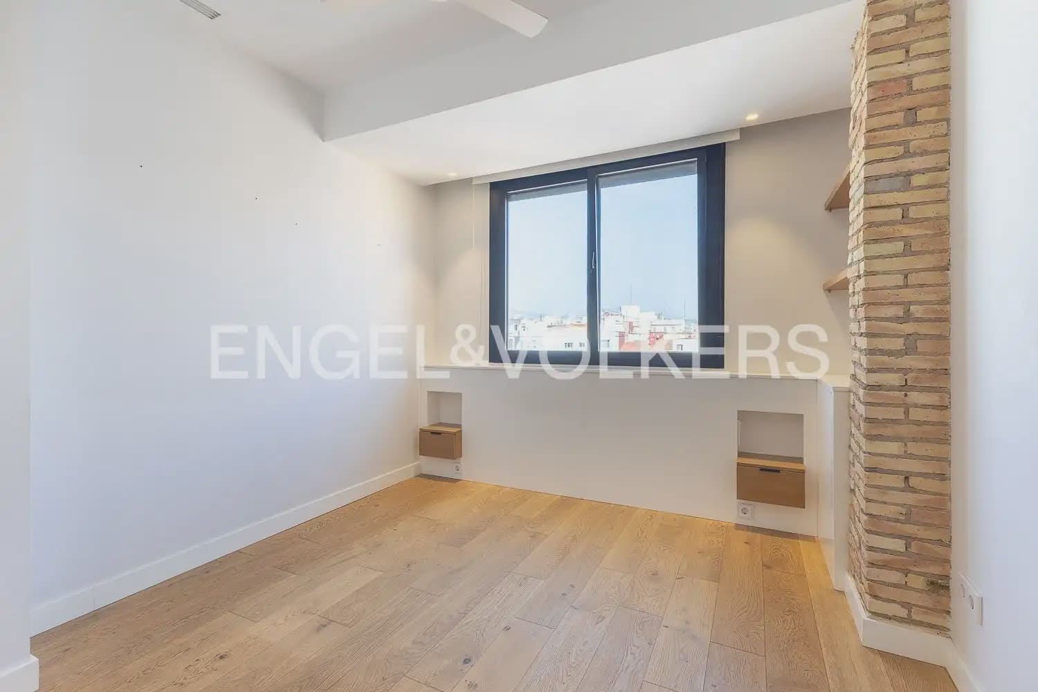 3 quarto Penthouse para arrendar em Valencia cidade - 3 200 € (Ref: 10062834)