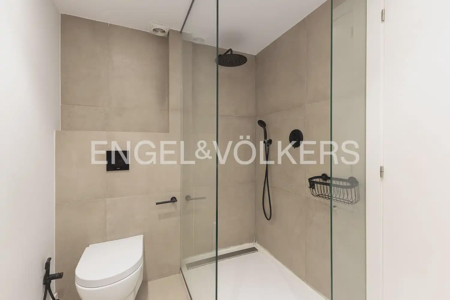 3 quarto Penthouse para arrendar em Valencia cidade - 3 200 € (Ref: 10062834)
