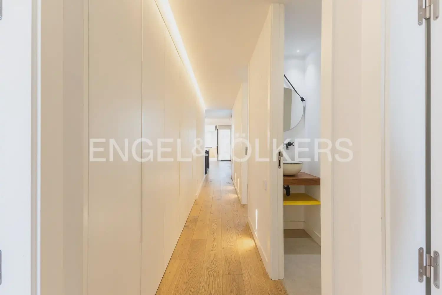 3 quarto Penthouse para arrendar em Valencia cidade - 3 200 € (Ref: 10062834)