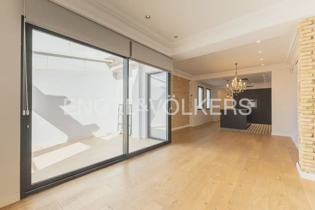 Ático de 3 habitaciones en La Gran Via, València ciudad en alquiler - 3.200 € (Ref: 10062834)