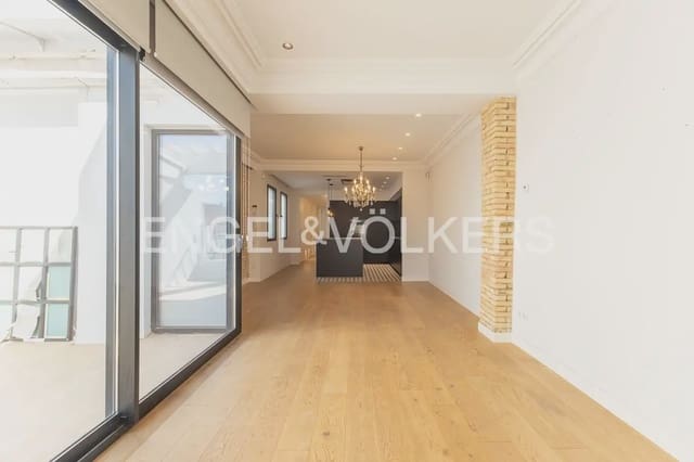 Ático de 3 habitaciones en La Gran Via, València ciudad en alquiler - 3.200 € (Ref: 10062834)