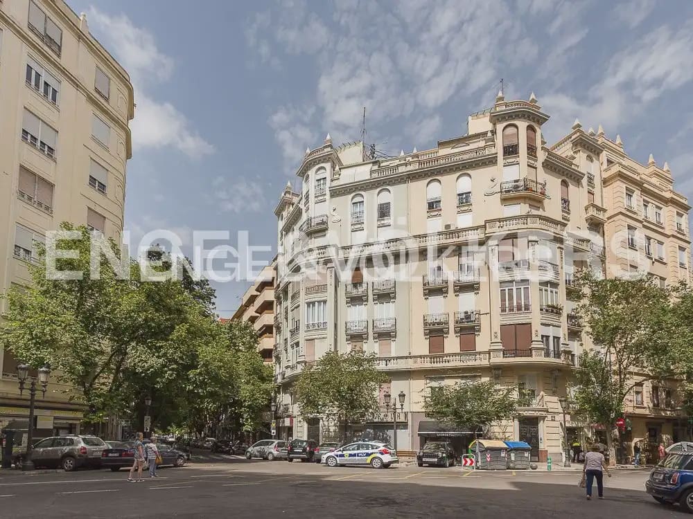 3 quarto Penthouse para arrendar em Valencia cidade - 3 200 € (Ref: 10062834)