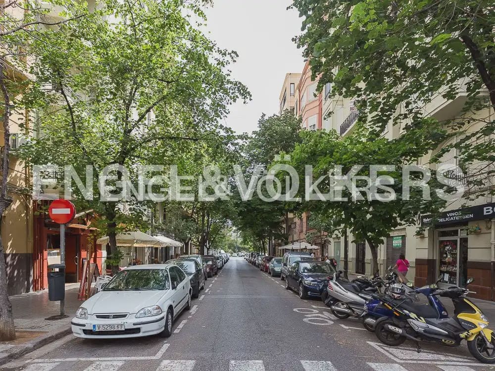 3 quarto Penthouse para arrendar em Valencia cidade - 3 200 € (Ref: 10062834)