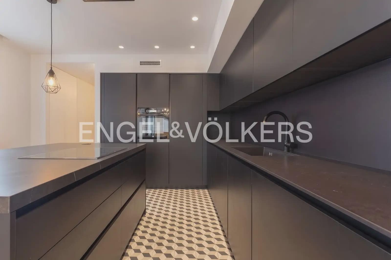 3 quarto Penthouse para arrendar em Valencia cidade - 3 200 € (Ref: 10062834)