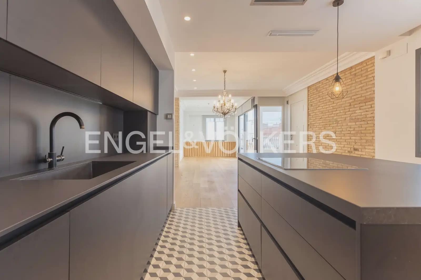 3 quarto Penthouse para arrendar em Valencia cidade - 3 200 € (Ref: 10062834)