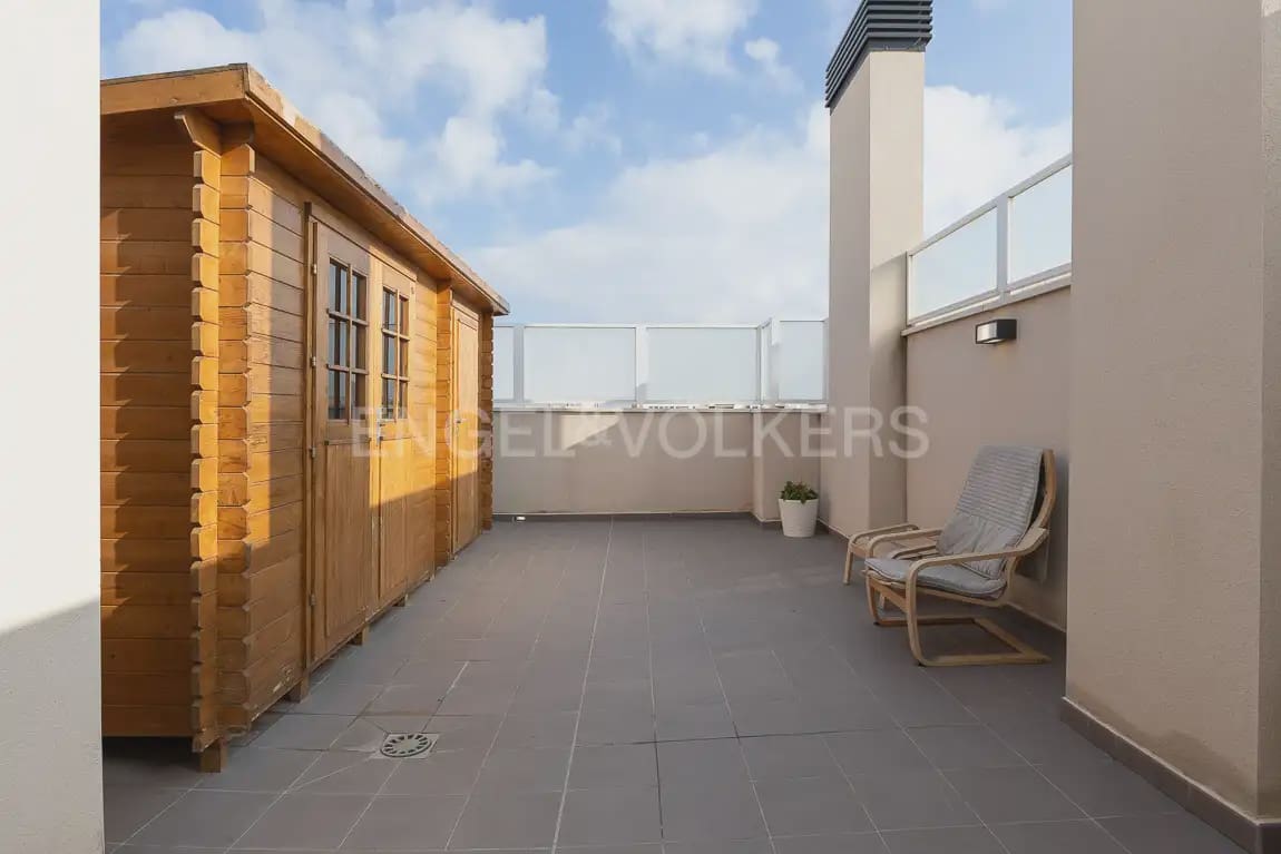 3 bedroom Flat for rent in Alboraya / Alboraia with garage - € 2,000 (Ref: 10062956)