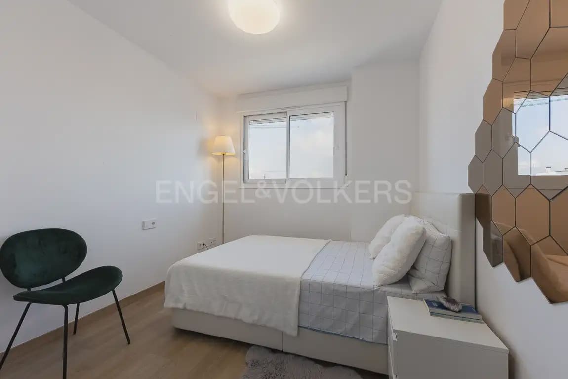 3 bedroom Flat for rent in Alboraya / Alboraia with garage - € 2,000 (Ref: 10062956)