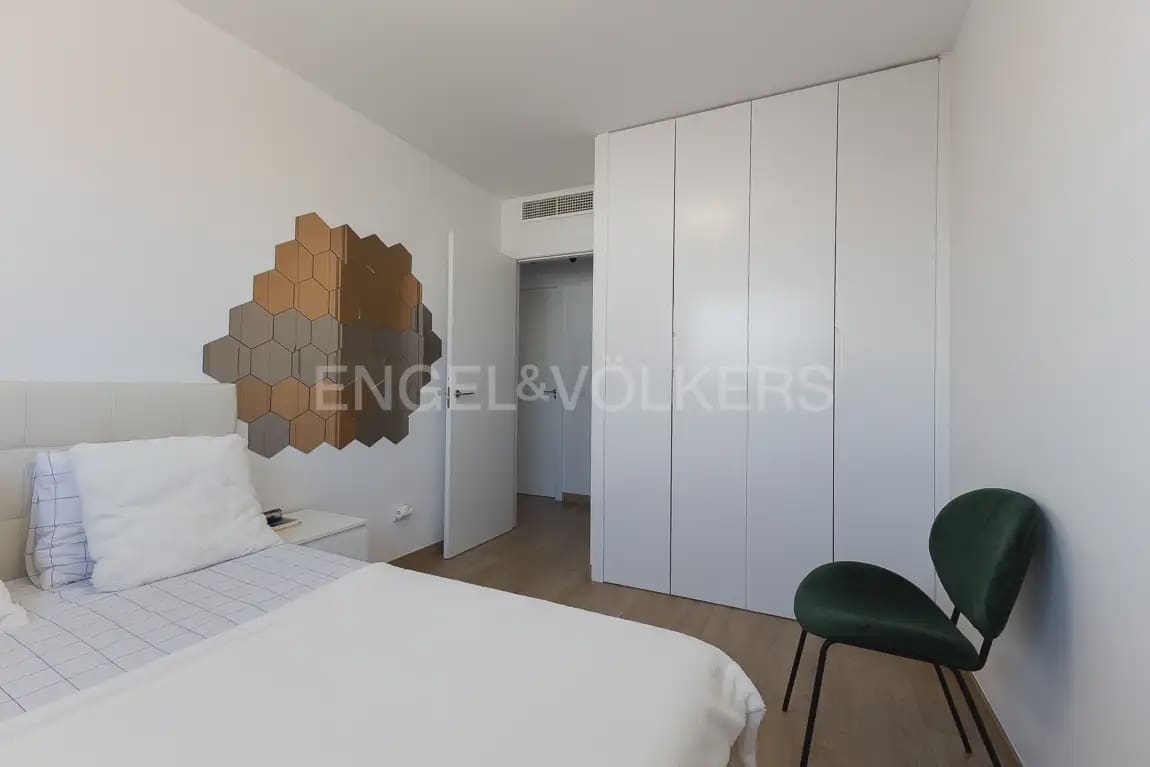 3 bedroom Flat for rent in Alboraya / Alboraia with garage - € 2,000 (Ref: 10062956)