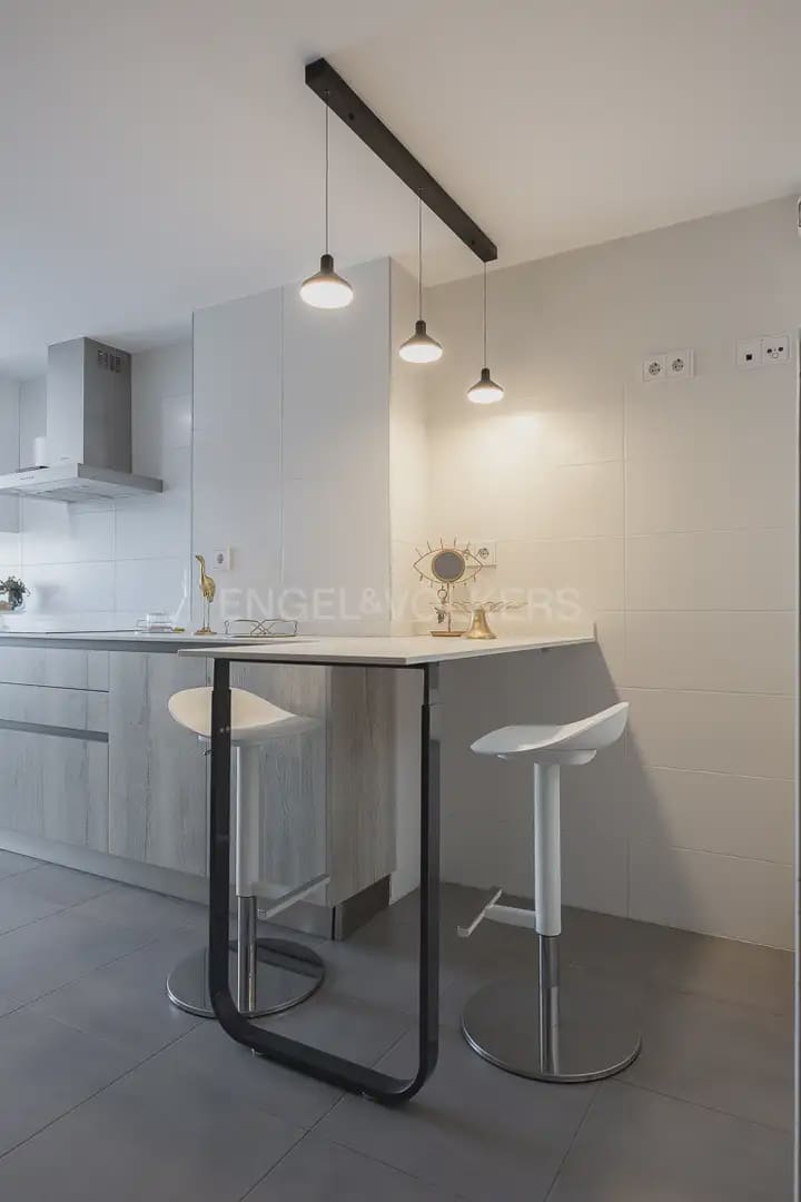 3 bedroom Flat for rent in Alboraya / Alboraia with garage - € 2,000 (Ref: 10062956)