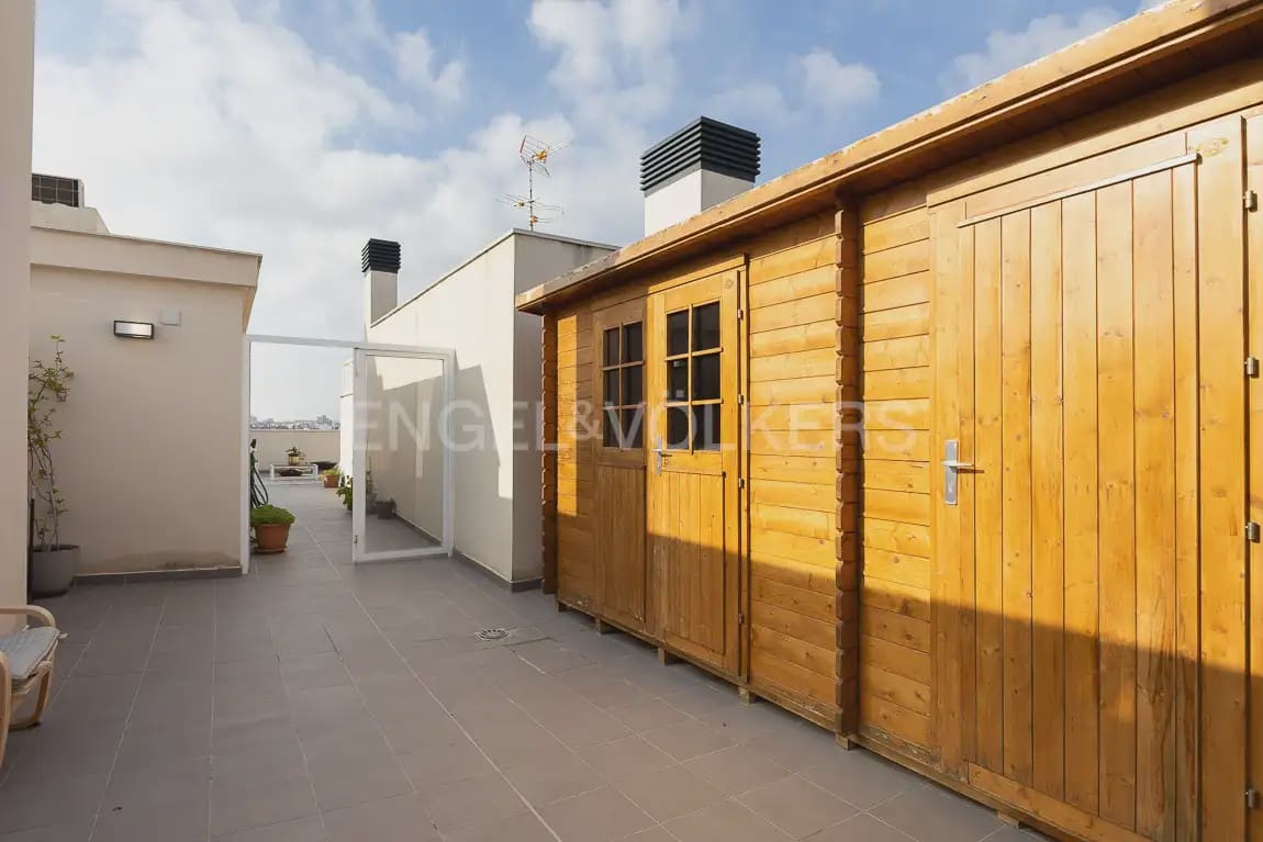 3 bedroom Flat for rent in Alboraya / Alboraia with garage - € 2,000 (Ref: 10062956)