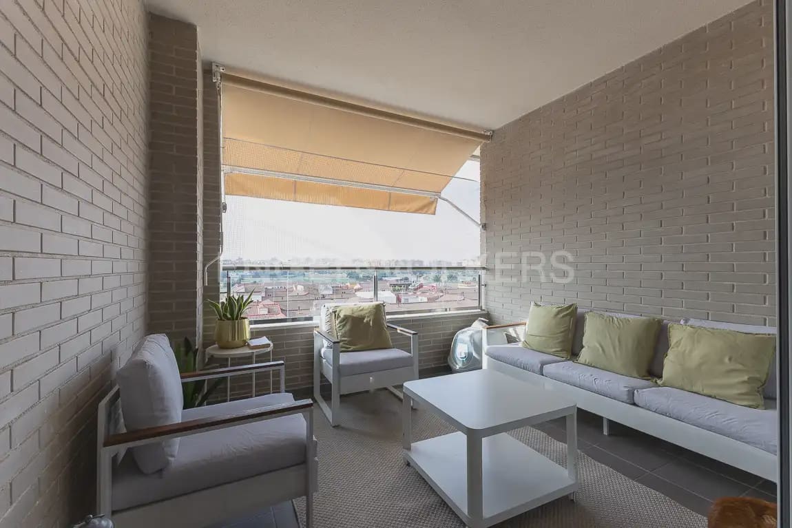 3 bedroom Flat for rent in Alboraya / Alboraia with garage - € 2,000 (Ref: 10062956)