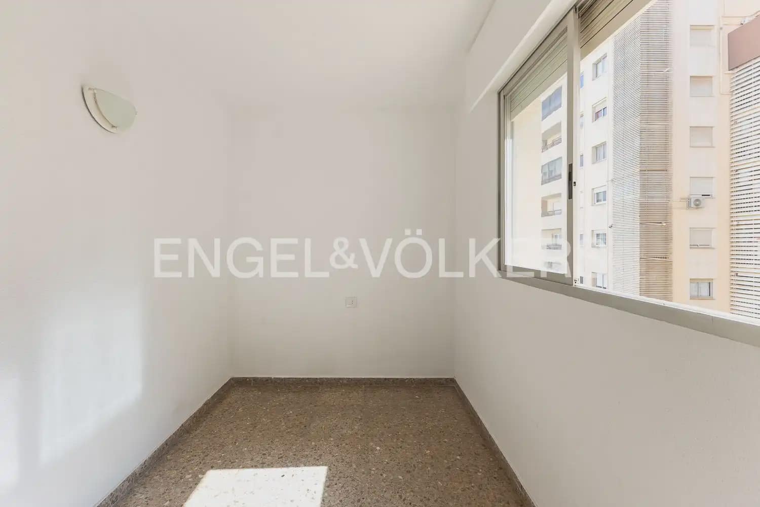 3 Zimmer Wohnung zu verkaufen in Valencia Stadt mit Garage - 450.000 € (Ref: 10062957)