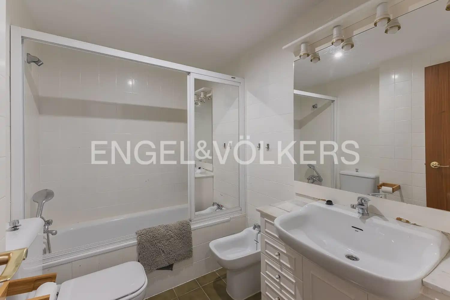 3 Zimmer Wohnung zu verkaufen in Valencia Stadt mit Garage - 450.000 € (Ref: 10062957)