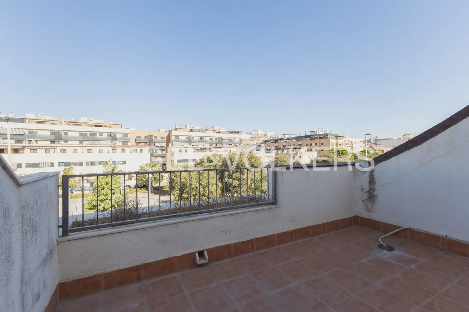 5 soveværelse Rækkehus til salg i Sagunto / Sagunt med swimmingpool garage - € 370.000 (Ref: 10062958)