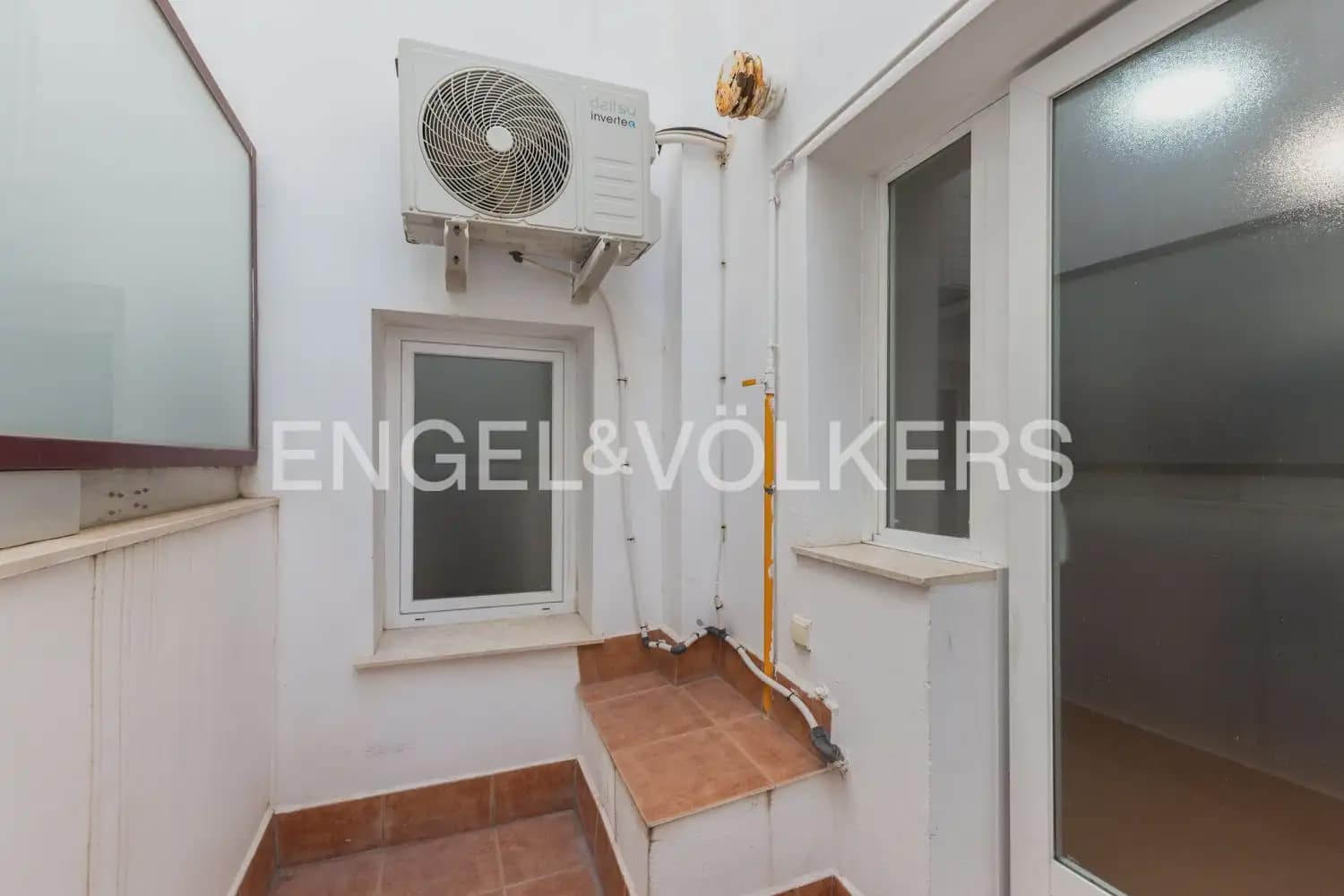 5 soveværelse Rækkehus til salg i Sagunto / Sagunt med swimmingpool garage - € 370.000 (Ref: 10062958)