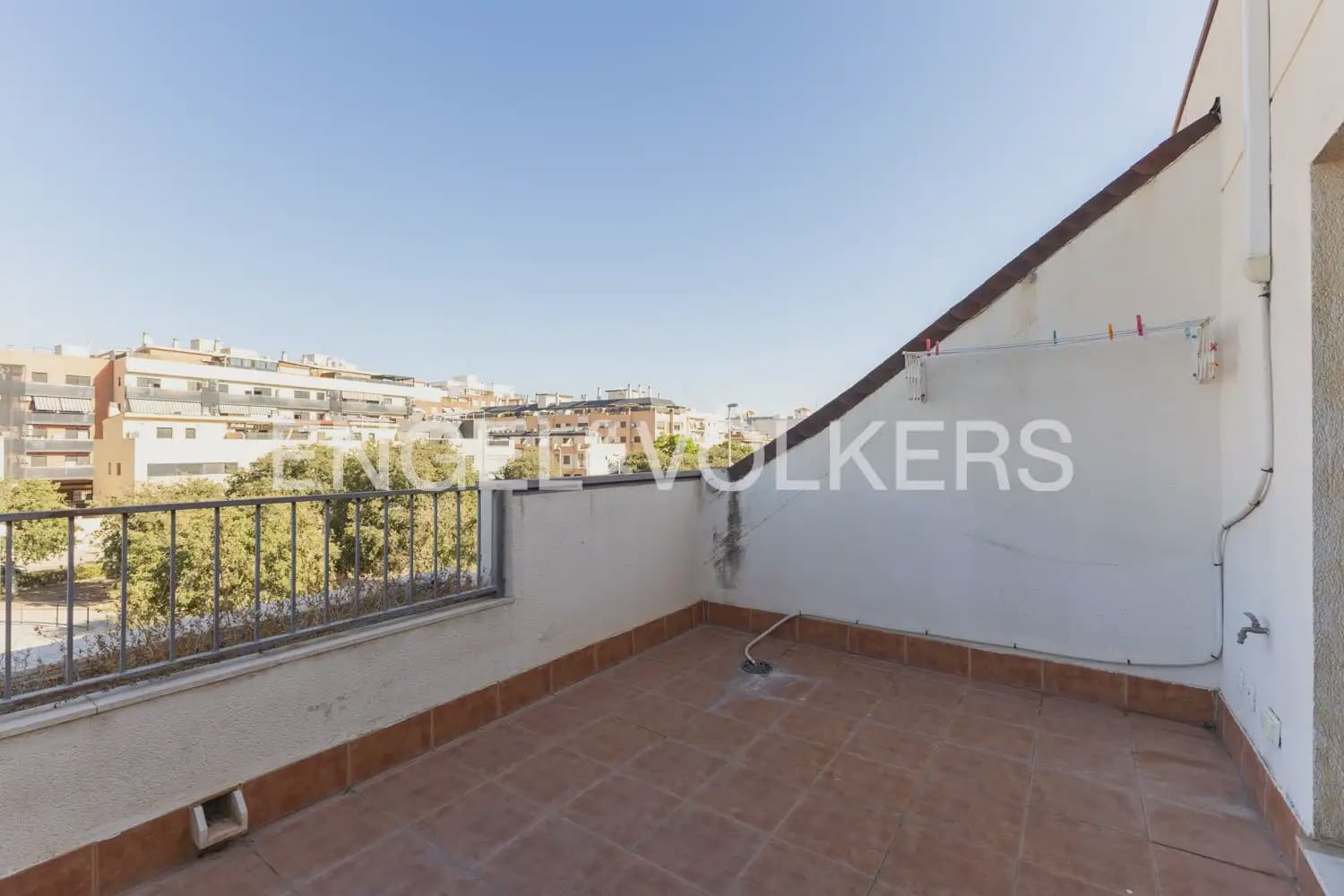5 soveværelse Rækkehus til salg i Sagunto / Sagunt med swimmingpool garage - € 370.000 (Ref: 10062958)